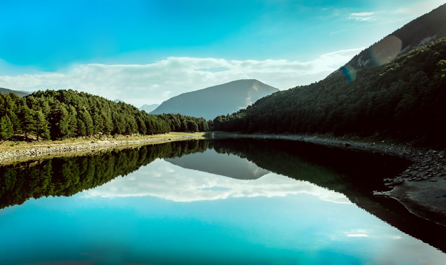 1 cabecera un pais tranquilo y estable